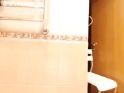 可爱的小萝莉直播表演高潮喷水 看着就让人想疼爱她