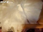 这大屌男要求还挺高 玩小姐还要穿上婚纱不戴套内射