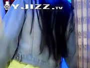 高二欲望小女生放学一回到家就开电脑看片自慰