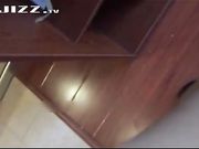 强行扒掉小姨子的碎花小裤衩对着镜子后入一顿操