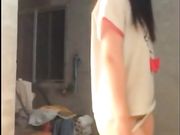 年轻妹子搔首弄姿慢慢脱光衣服激情诱惑