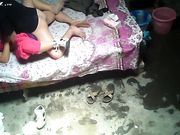 专接中老年嫖客的小胖妹似乎很享受被操过程