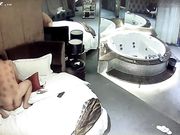 情趣酒店豪华套房360水滴摄像头偷拍情侣开房啪啪