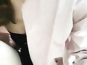 大胆主播楠楠野外露出主动勾引摩的司机打野战