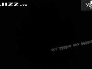 90后美女妹子口活享受两根大鸡巴 很用心的吸舔 超级舒服