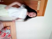 完美身材逼毛性感的艺校妹子家中浴室全裸跳劲舞完整版