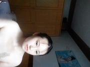 艺校高颜值美女直播抠逼 看样子最多18岁 奶子虽小 但屄超嫩