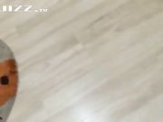 极品长腿美女空姐与机师沙发上缠绵 情人旁边帮忙拍摄 国语对白