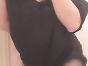 国民女神展示性感豹纹内裤大奶子抖啊抖真可爱