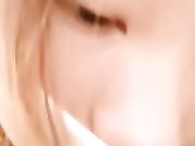 年轻小萝莉自慰完后在洗手间直播用妇炎洁洗逼逼