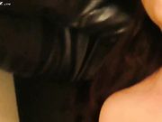 网吧包间迷倒前来见面的女网友 拔下内裤直接开操