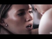 SEXART精品大作极品女神乌克兰美女克鲁兹勾引家具安装工啪啪啪激情内射