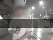 国产AV佳作 记者小哥街头探访 搭讪漂亮素人小姐姐去开房爆射满满一脸的精液