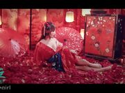 国产古装剧情AV 命令太医将浓浓的精液都射向子宫深处