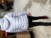 撩妹骚男出租房与身材苗条公司文员长发女友无套啪啪啪近距离拍阳具进出搞出好多爱液