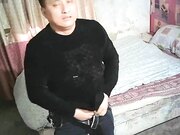 自己单干的卖肉少妇老中青来者不拒连续接待了好几个嫖客吃快餐